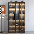 Armoire à vin minimaliste en bois noir avec porte vitrée