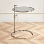 Table d'appoint ronde argentée en forme de C à hauteur réglable