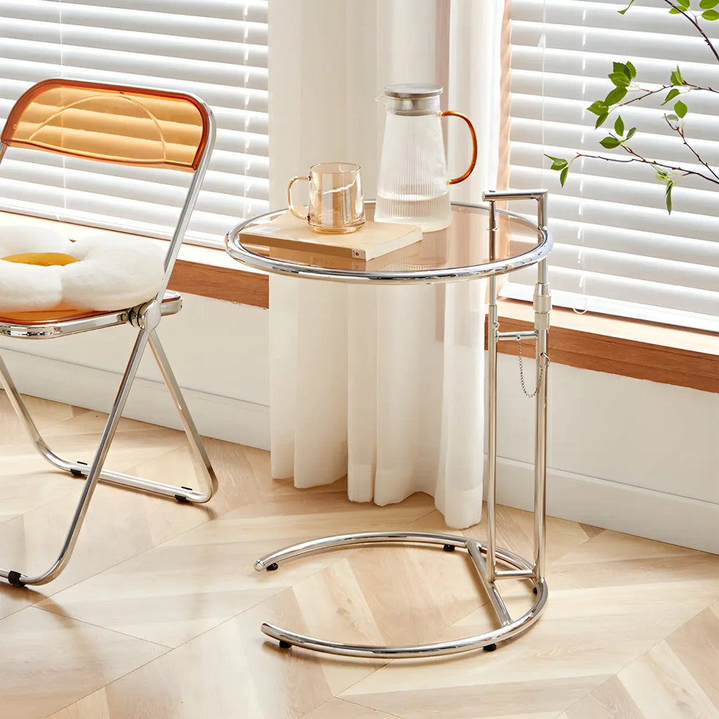 Table d'appoint ronde argentée en forme de C à hauteur réglable