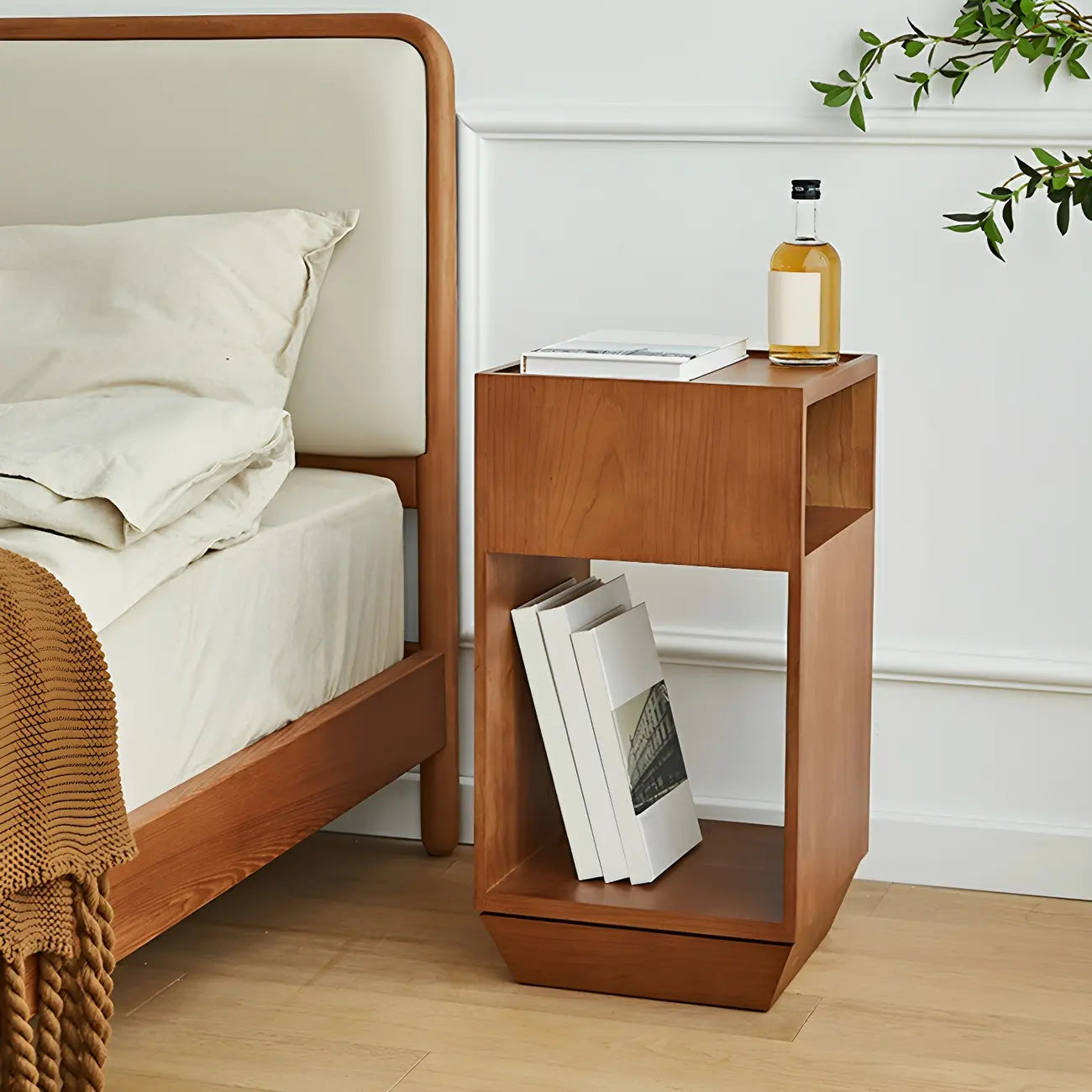 Table d'appoint en bois à deux niveaux, style moderne du milieu du siècle, avec rangement ouvert