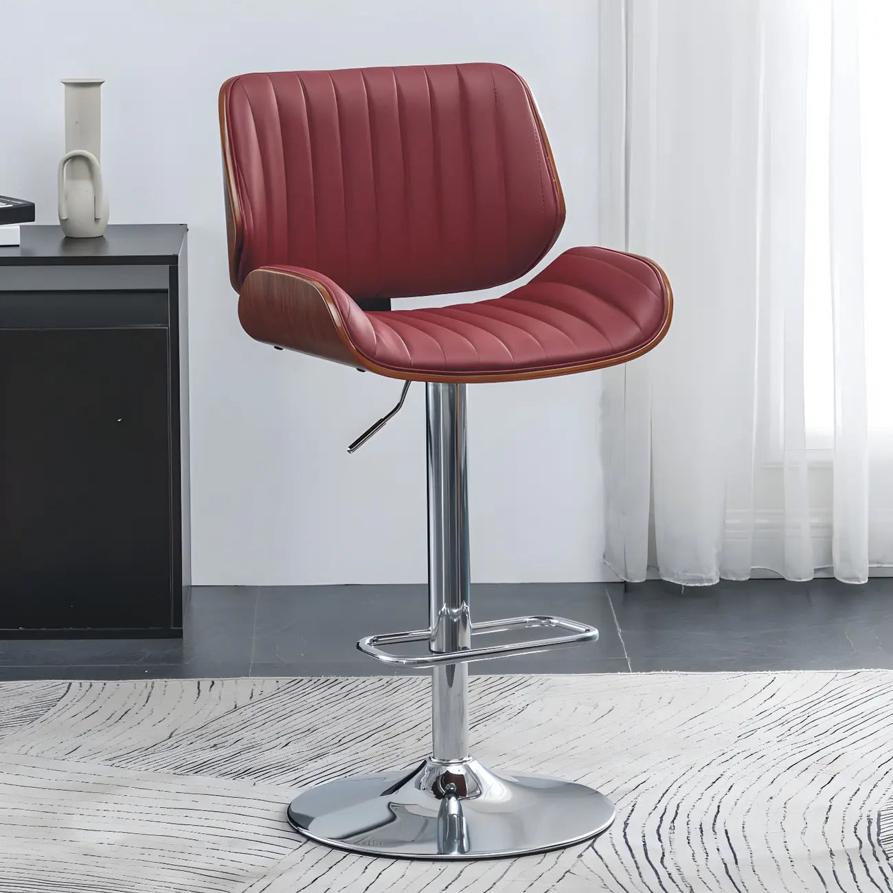 Tabouret de bar pivotant et réglable en bois et cuir rouge élégant