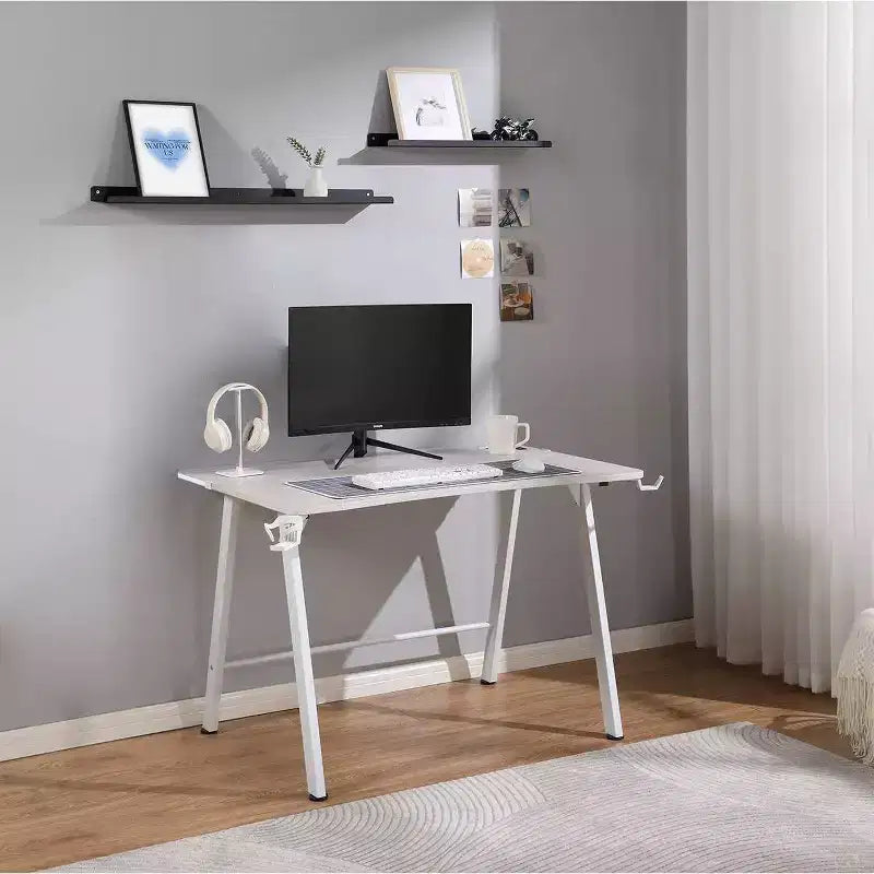 Scrivania da Gaming con luci LED e supporto per cuffie - Complementi d'arredo essenziali