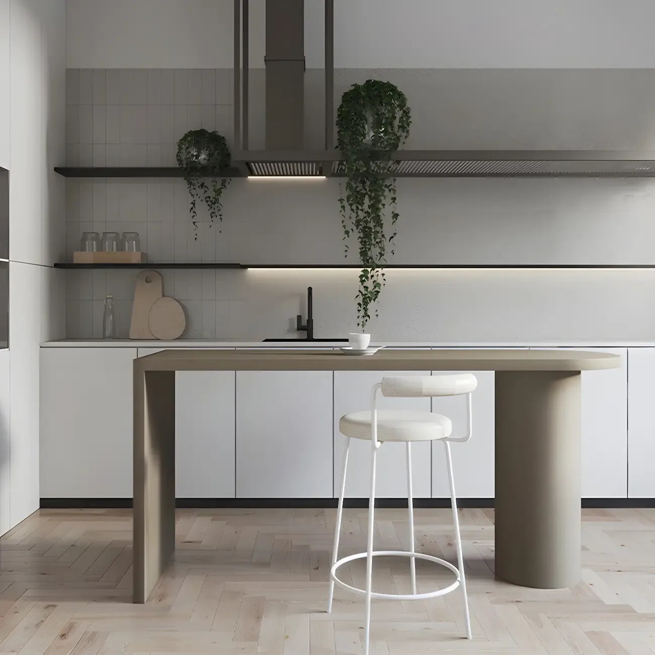 Table de bar moderne grise aux formes libres avec plateau en bois