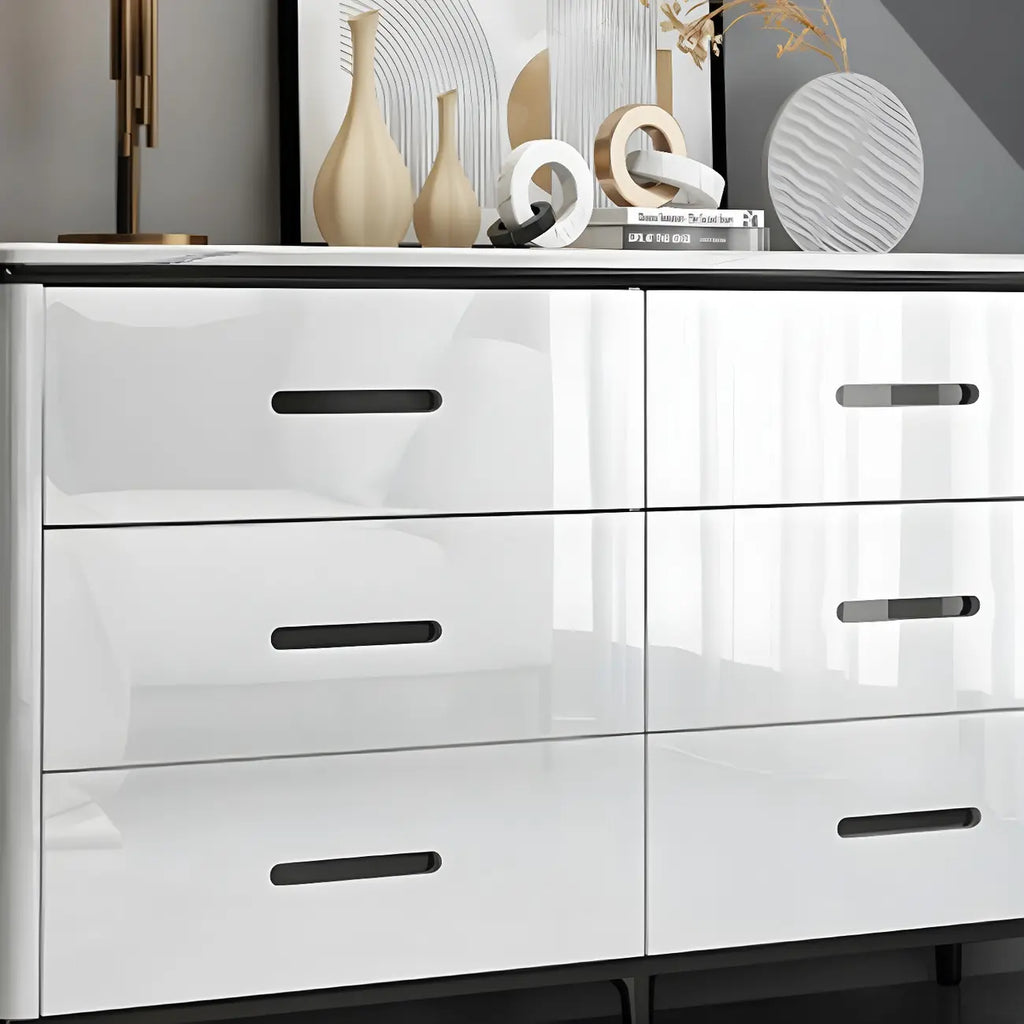 Commode horizontale élégante en bois blanc