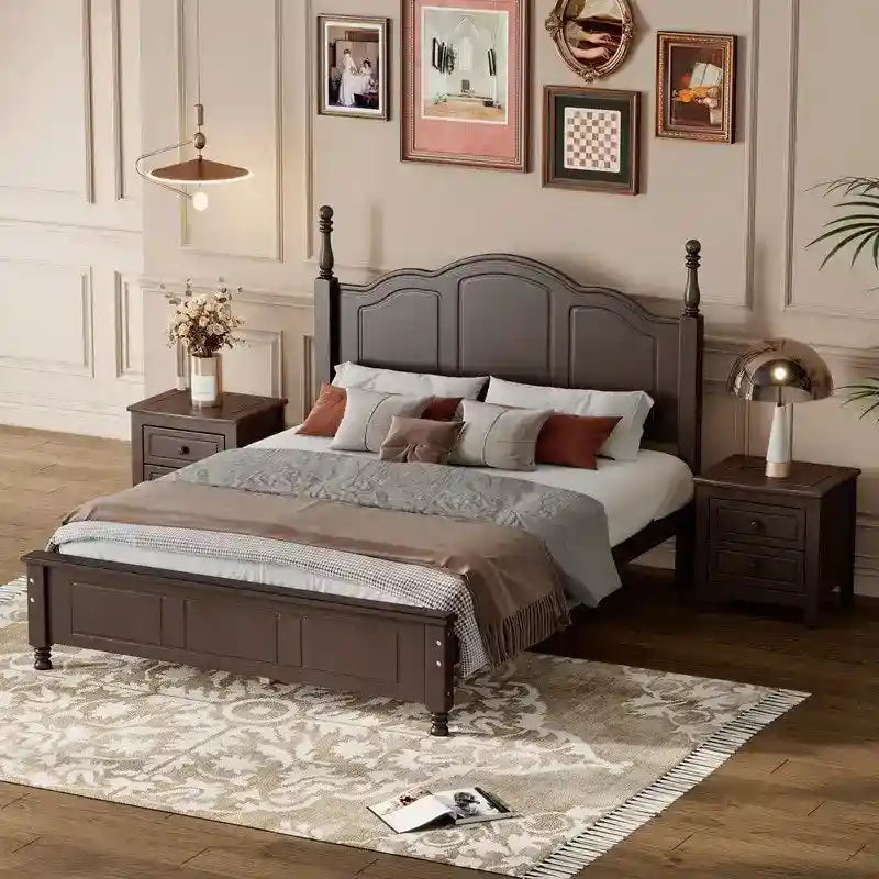 Set Letto 3 Pezzi in Legno Queen/Full Size con Design Retrò e 2 Comodini