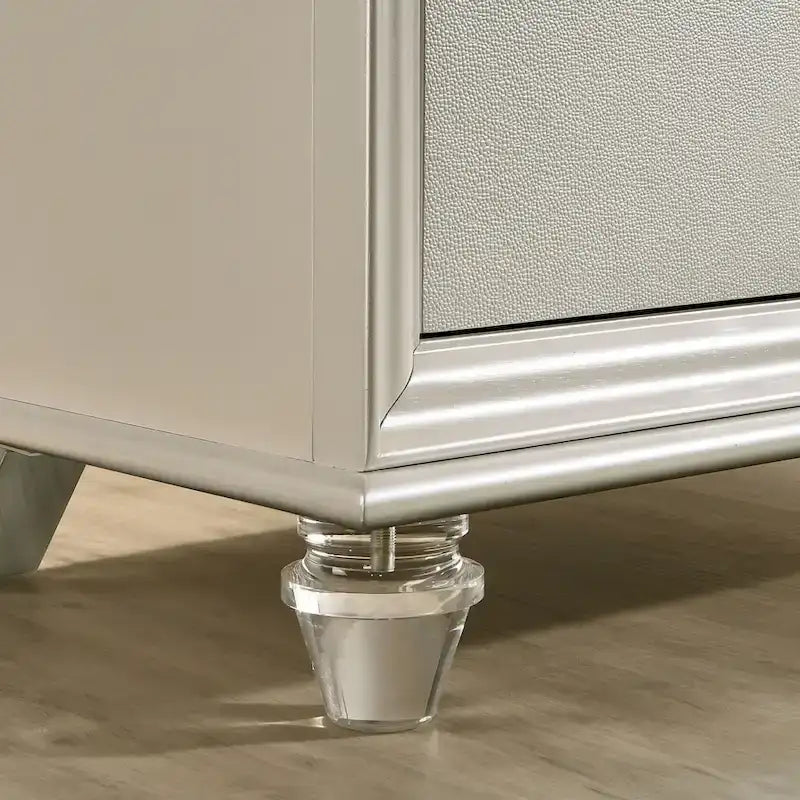 Ensemble de chambre à coucher Xian Glam en bois massif blanc, 2 pièces, avec plateforme et éclairage LED, par Furniture of America
