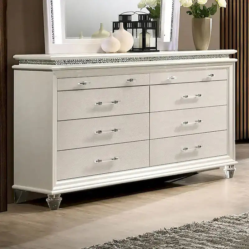 Ensemble lit plateforme 3 pièces Xian Glam en bois massif blanc avec table de chevet et commode et éclairage LED, par Furniture of America