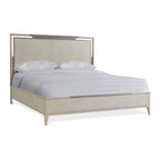 Ensemble de chambre à coucher Roundhill Furniture Mantalia en bois massif, comprenant un lit à panneaux, une commode, un miroir, deux tables de chevet et un banc, couleur champagne.