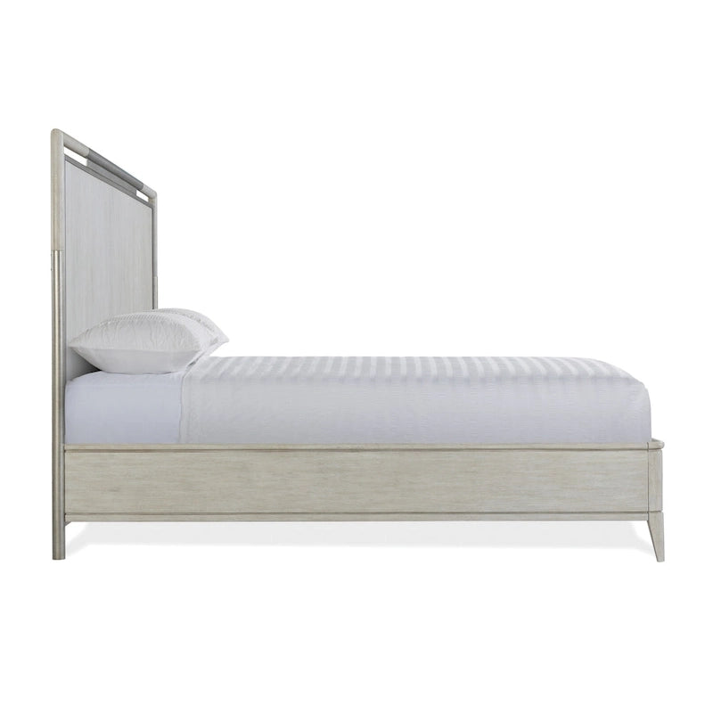 Ensemble de chambre à coucher Roundhill Furniture Mantalia en bois massif, comprenant un lit à panneaux, une commode, un miroir, deux tables de chevet et un banc, couleur champagne.