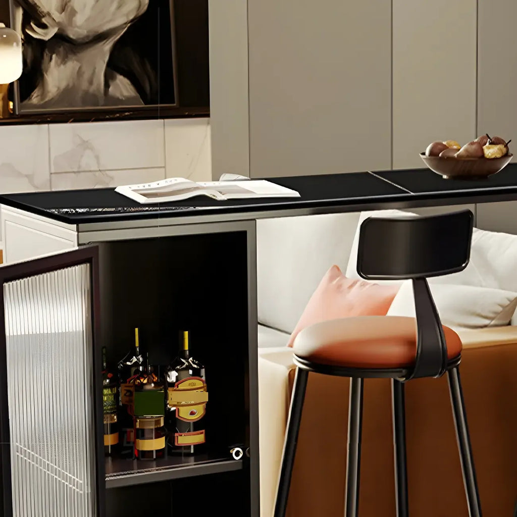 Tables de bar modernes en acier et pierre noire avec piédestal de rangement