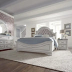 Ensemble lit, commode, miroir et table de chevet rembourrés Magnolia Manor