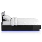 Ensemble lit 3 pièces Benvolio en bois noir contemporain avec éclairage LED et 2 tables de chevet dotées d'un port USB, par Furniture of America