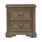 Ensemble lit à panneaux, commode, miroir et table de chevet Magnolia Manor