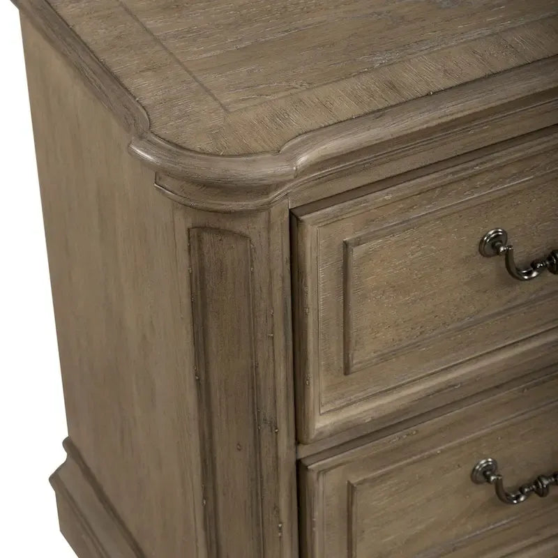 Ensemble lit à panneaux, commode, miroir et table de chevet Magnolia Manor
