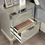Ensemble lit et tables de chevet 3 pièces Luela Glam Champagne Wood avec port USB par Furniture of America
