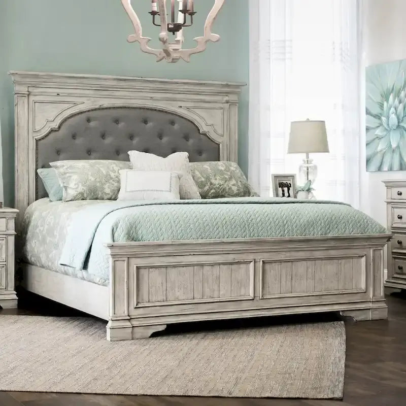 Ensemble de chambre à coucher Steve Silver Havenwood 5 pièces avec panneaux rembourrés