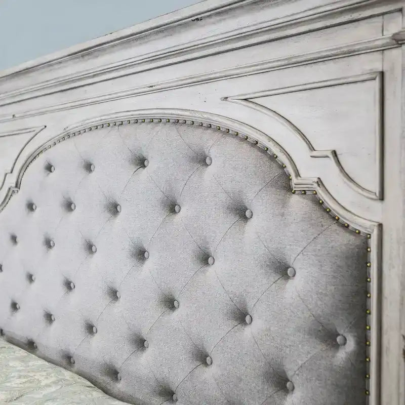 Ensemble de chambre à coucher Steve Silver Havenwood 5 pièces avec panneaux rembourrés