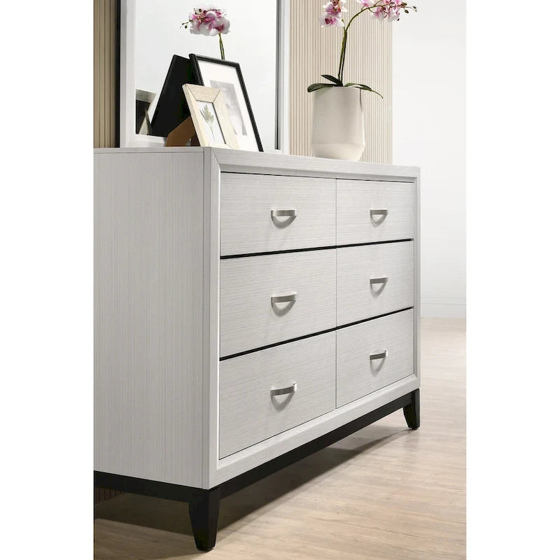 Ensemble de chambre à coucher contemporain Roundhill Furniture Stout, finition blanche, comprenant un lit à panneaux, une commode, un miroir et deux tables de chevet.