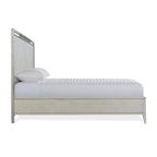 Ensemble de chambre à coucher Roundhill Furniture Mantalia en bois massif avec structure en métal, comprenant un lit, une commode, un miroir, deux tables de chevet et une armoire, couleur champagne.