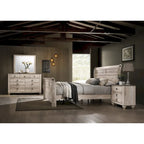 Ensemble de chambre à coucher contemporain Roundhill Furniture Imerland, finition blanchie, comprenant un lit traîneau, une commode, un miroir, une table de chevet et une commode