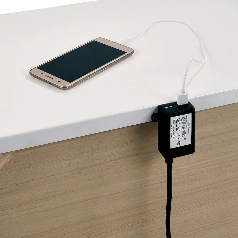 Ensemble de lit Champs Contemporary Queen en bois massif avec rangement et port USB, composé de 3 panneaux, par Furniture of America