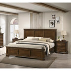 Ensemble de chambre à coucher 3 pièces en bois Roundhill Furniture Maderne, comprenant un lit à panneaux et deux tables de chevet, finition noyer antique