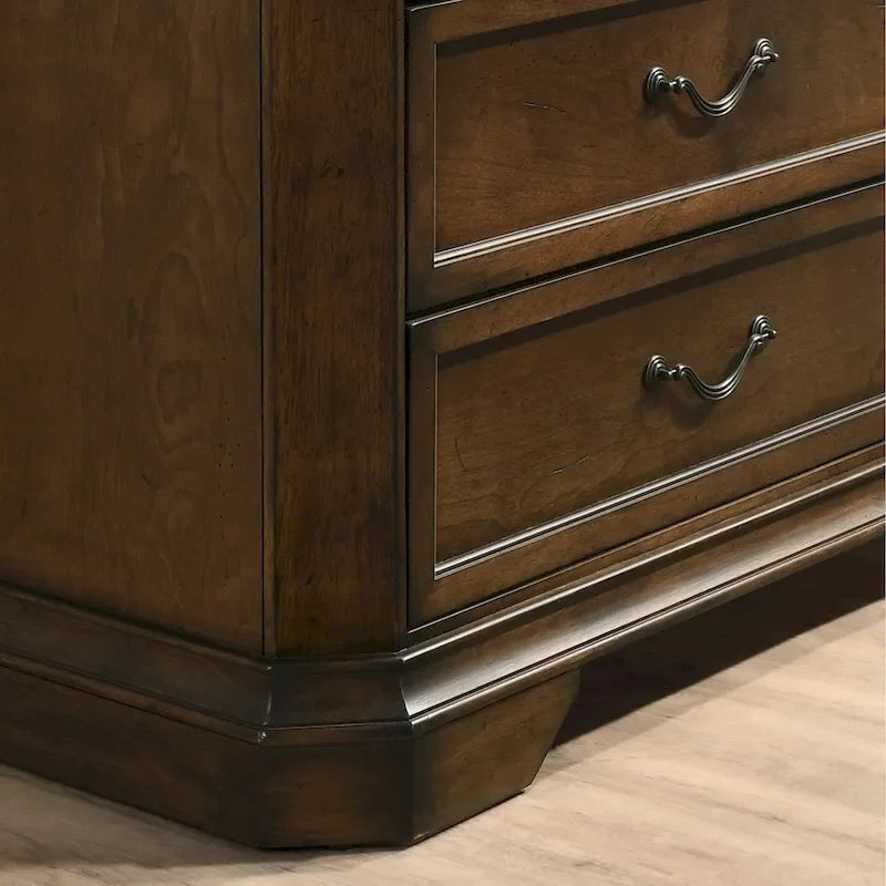 Ensemble de chambre à coucher 3 pièces en bois Roundhill Furniture Maderne, comprenant un lit à panneaux et deux tables de chevet, finition noyer antique