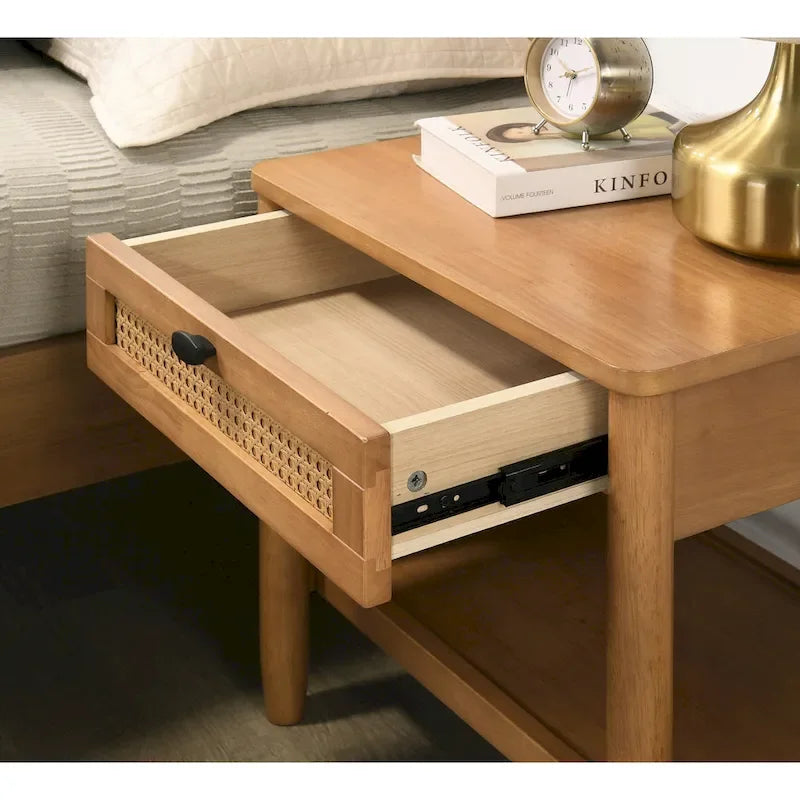 Ensemble de chambre à coucher 3 pièces Roundhill Furniture Vichy, lit plateforme avec deux tables de chevet, Queen
