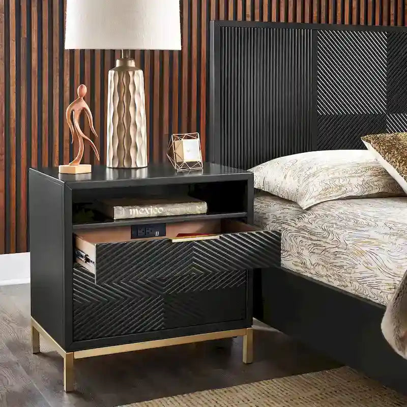 Ensemble de chambre à coucher Elea à chevrons sculptés par iNSPIRE Q Bold