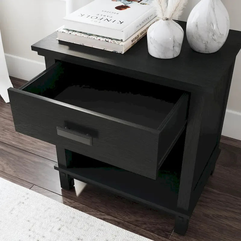 Ensemble 3 pièces en bois noir Oak Park avec lit king et deux tables de chevet par Homestyles
