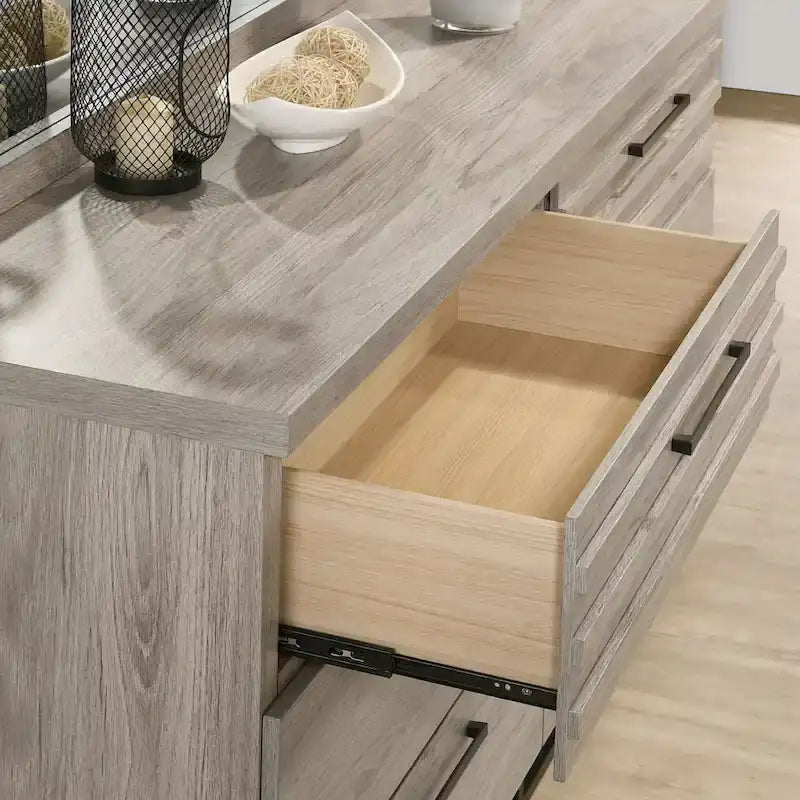 Ensemble de meubles Roundhill Furniture Alvear : lit, commode, miroir, 2 tables de chevet et chiffonnier, panneaux de bois capitonnés, gris vieilli