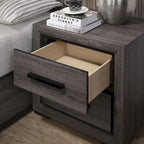 Ensemble de chambre à coucher Rothwell contemporain en bois gris avec étagères, composé de 2 panneaux, par Strick &amp; Bolton