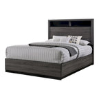 Ensemble de chambre à coucher Rothwell contemporain en bois gris avec étagères, composé de 2 panneaux, par Strick &amp; Bolton