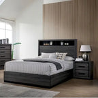 Ensemble de chambre à coucher Rothwell contemporain en bois gris avec étagères, composé de 2 panneaux, par Strick &amp; Bolton