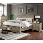 Ensemble de chambre à coucher Nahkohe Transitional en bois gris avec rangement intégré et port USB, 3 pièces, par Furniture of America
