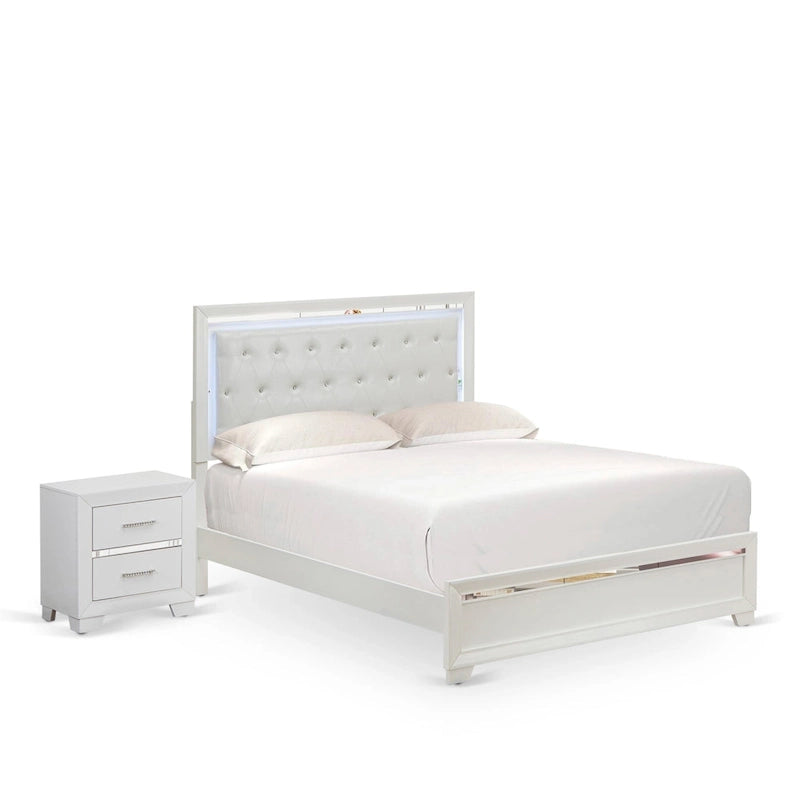 Ensemble de chambre à coucher East West Furniture Pandora en bois, avec cadre de lit queen, finition blanche (option pièces)