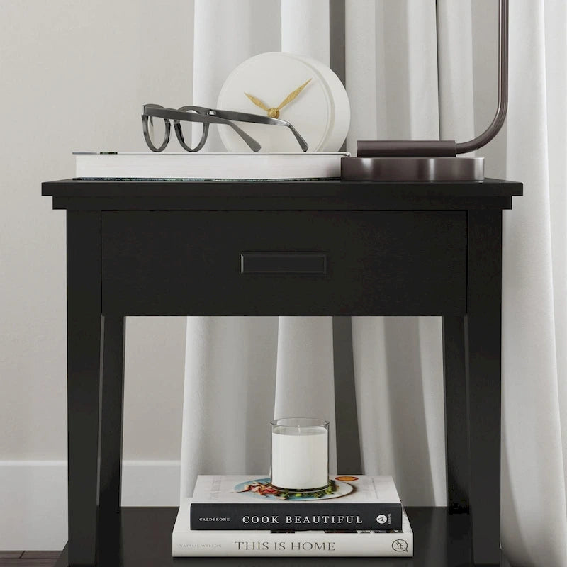 Lit King en bois noir Oak Park et deux tables de chevet