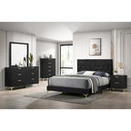 Ensemble de chambre à coucher Lexie noir et or 4 pièces à panneaux capitonnés