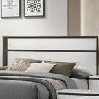Ensemble de chambre à coucher 3 pièces Conjira en bois blanc moderne (USB) par Furniture of America