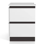 Ensemble de chambre à coucher 3 pièces Conjira en bois blanc moderne (USB) par Furniture of America