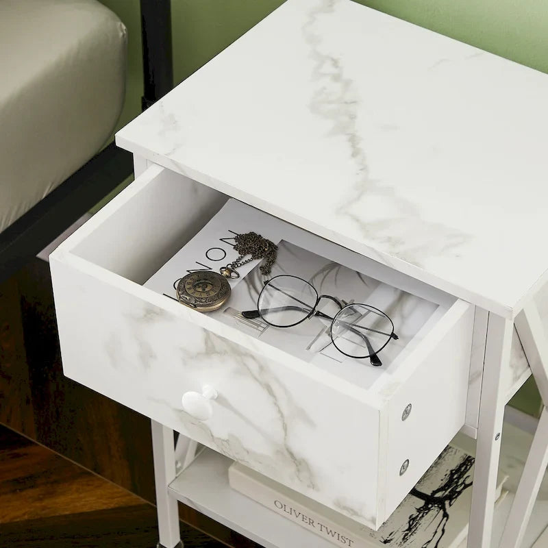 Ensemble de chambre à coucher Javlergo 3 pièces avec cadre de lit plateforme en métal et ensemble de 2 tables de chevet