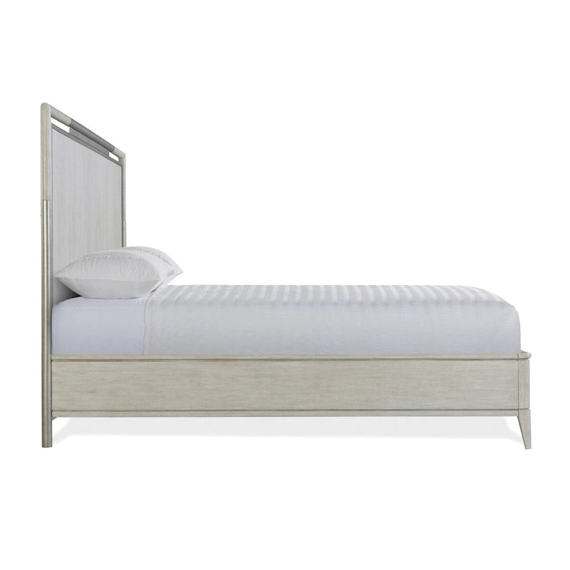 Ensemble de chambre à coucher 3 pièces Roundhill Furniture Mantalia en bois massif avec cadre en métal, comprenant un lit et deux tables de chevet, couleur champagne.