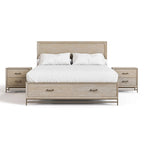 Ensemble de chambre à coucher Drayden Transitional en chêne massif de Furniture of America, composé d'un lit 3 pièces et de 2 tables de chevet.