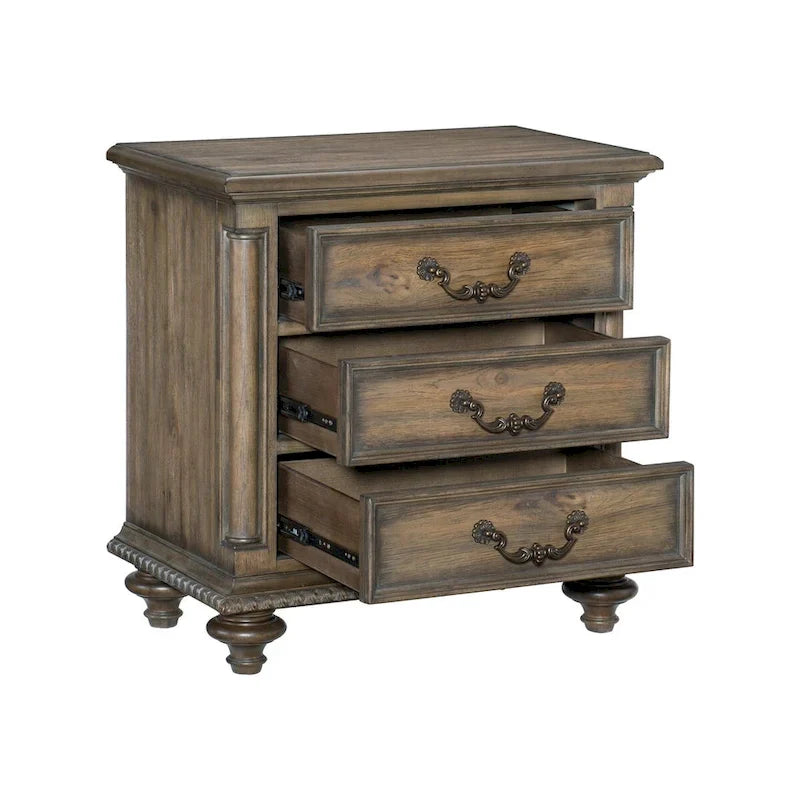 Ensemble de chambre traditionnel 3 pièces comprenant un lit capitonné et deux tables de chevet