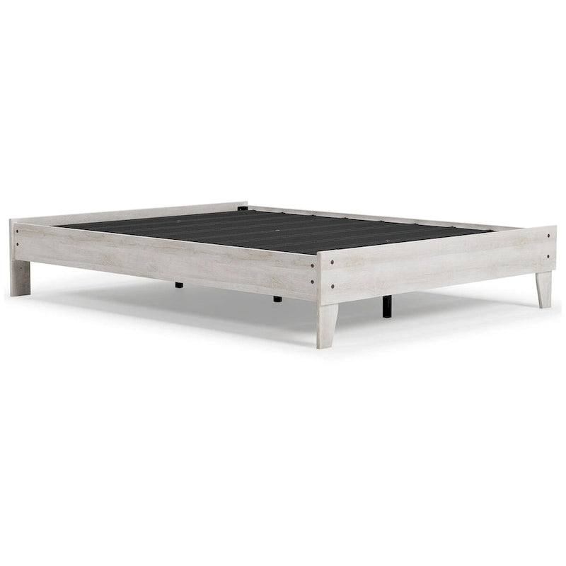 Lit plateforme blanchi Signature Design by Ashley Shawburn avec 2 tables de chevet