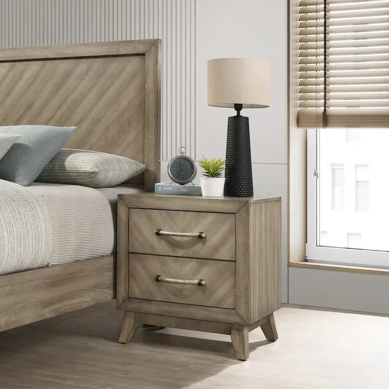 Ensemble de chambre à coucher contemporain en bois Roundhill Furniture Arena : lit à panneaux, commode, miroir, table de chevet, chiffonnier, gris antique