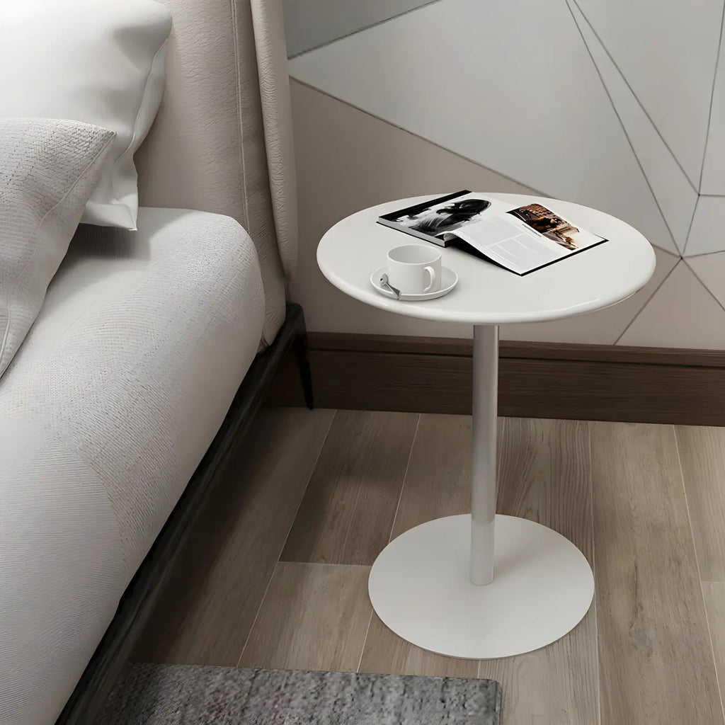 Table d'appoint ronde contemporaine sur pied en métal noir