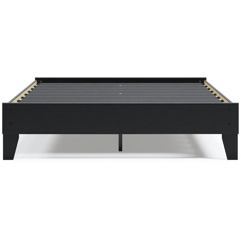 Lit plateforme noir Signature Design by Ashley Finch avec 2 tables de chevet