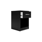 Lit plateforme noir Signature Design by Ashley Finch avec 2 tables de chevet