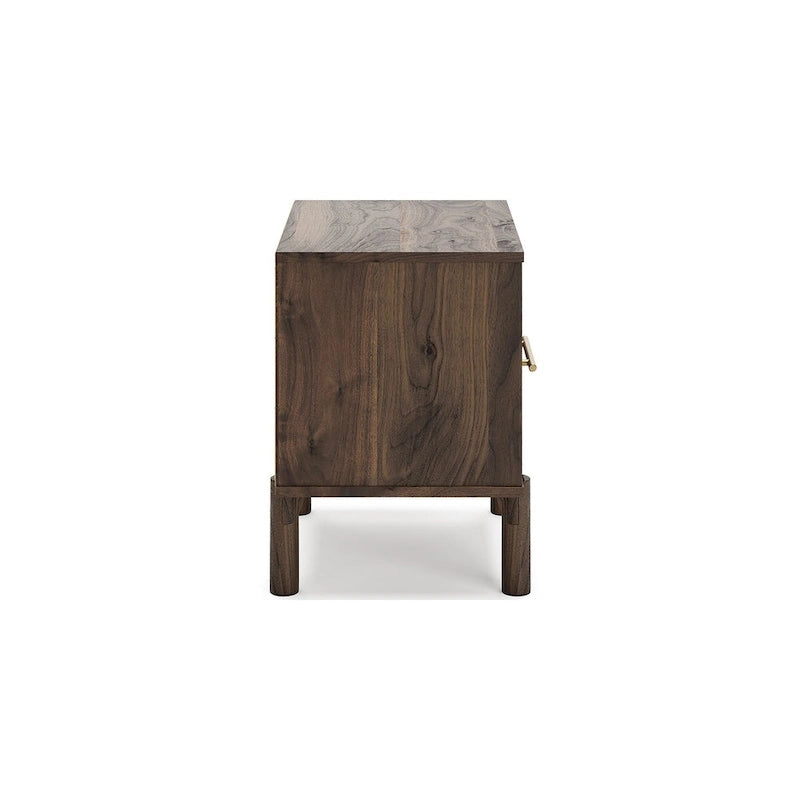 Lit plateforme Mocha Signature Design by Ashley Calverson avec 2 tables de chevet